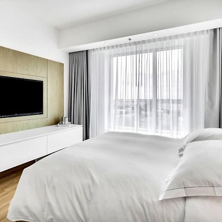Hotel Mortagne Boucherville Exterior photo