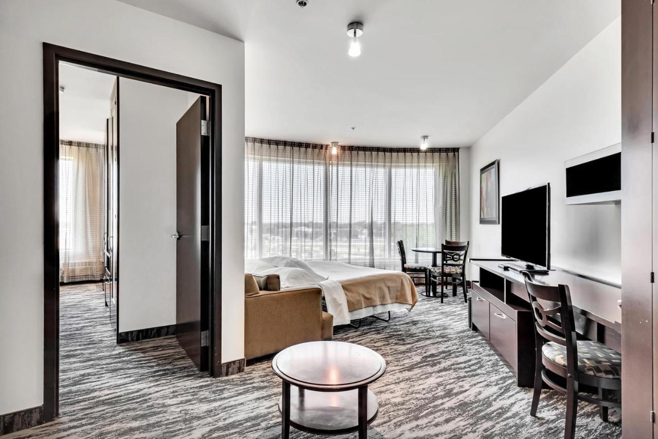Hotel Mortagne Boucherville Exterior photo