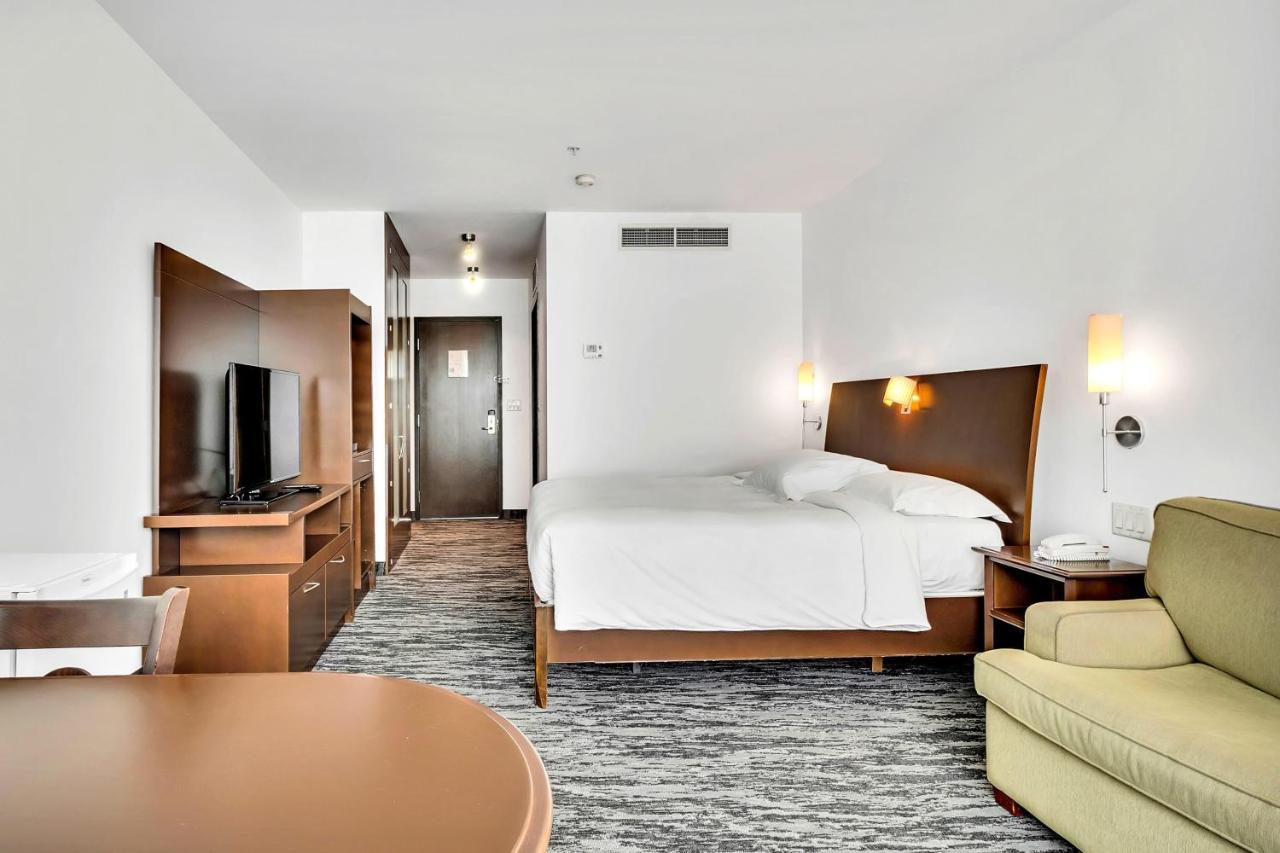 Hotel Mortagne Boucherville Exterior photo