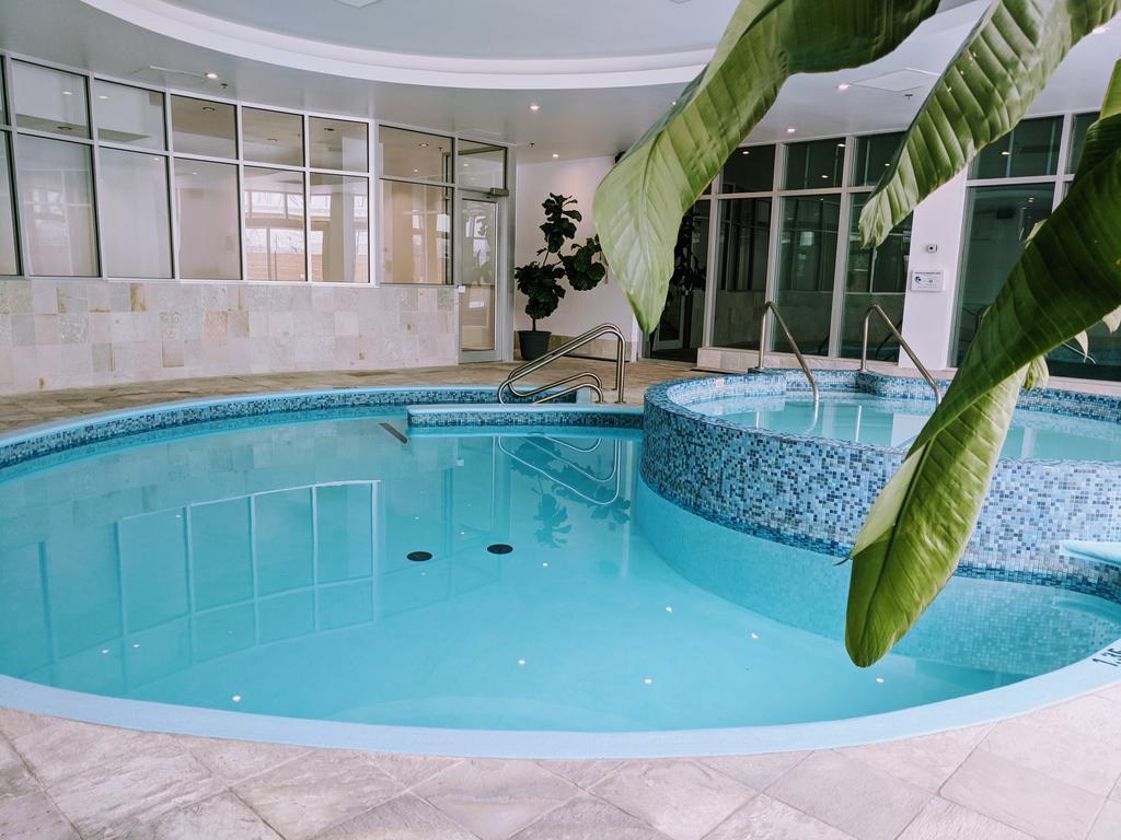 Hotel Mortagne Boucherville Exterior photo
